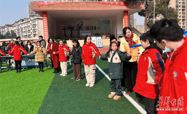 怀化市锦宏小学：科技燃梦想 童心创未来(图3)