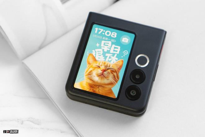 不到3K的国民小折叠！努比亚 Flip 2评测：实用性、趣味、AI它全都要(图3)