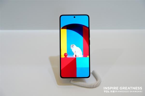 TCL华星“睛”艳亮相AWE2025 “屏”实力开启家电及消费电子新视界(图9)