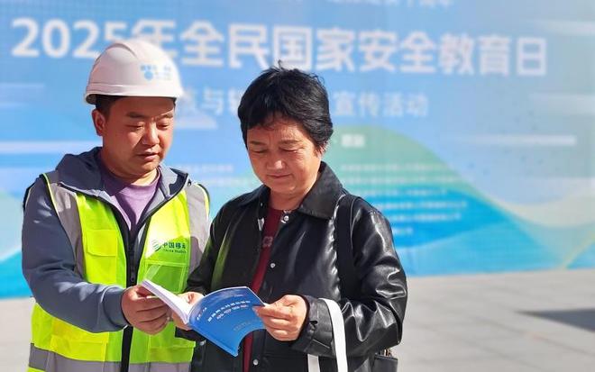 湖北移动电磁辐射科普进社区信号升格暖民心