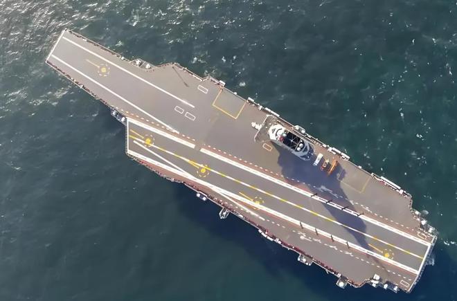 我国首艘弹射型航母即将出鞘电磁弹射技术比肩超级航母(图4)