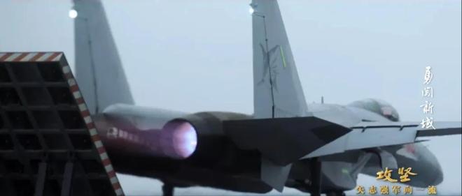 外媒：中国003电弹航母即将服役!美网友：中国疯了吧两攻也用电弹(图2)