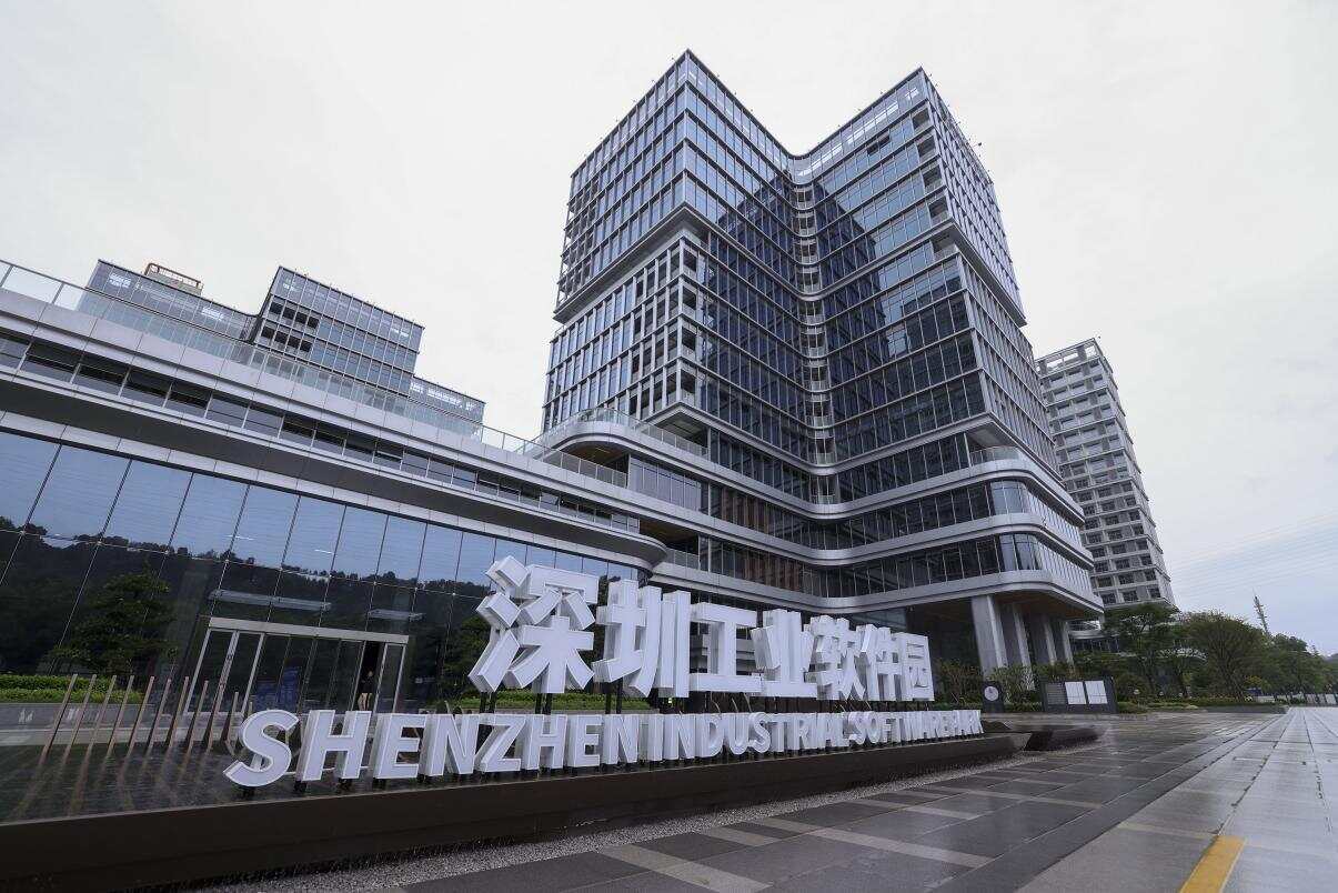 全景探访龙岗“鸿蒙之区”：从一座剧场的全栈智能到一座城区的生态重构(图2)